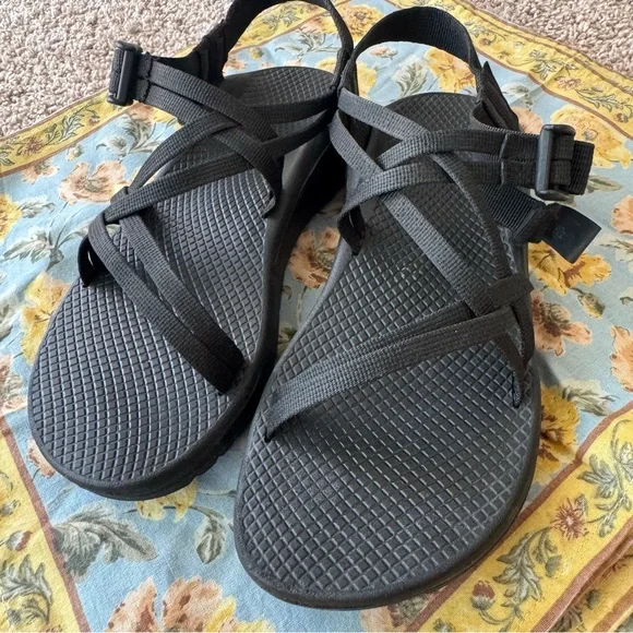 Chaco Women's ZX/1 Dual Strap Cloud Sandal Women Solid Black Size 9 - Picture 2 of 8